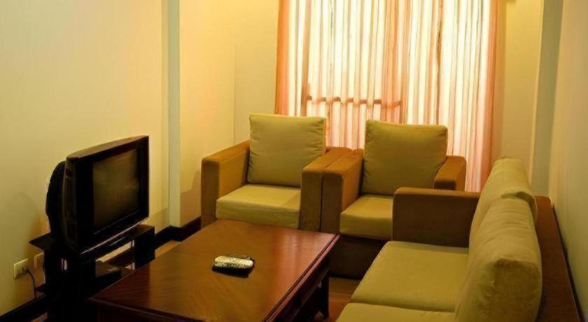 D' Leonor Hotel Davao City Extérieur photo
