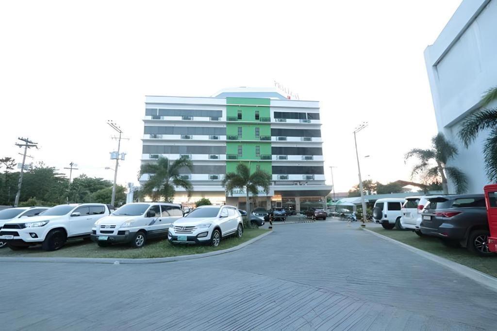 D' Leonor Hotel Davao City Extérieur photo