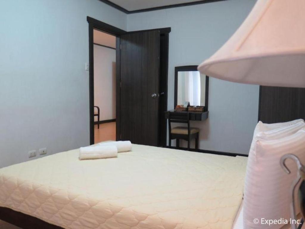 D' Leonor Hotel Davao City Extérieur photo