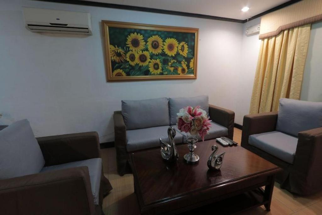 D' Leonor Hotel Davao City Extérieur photo