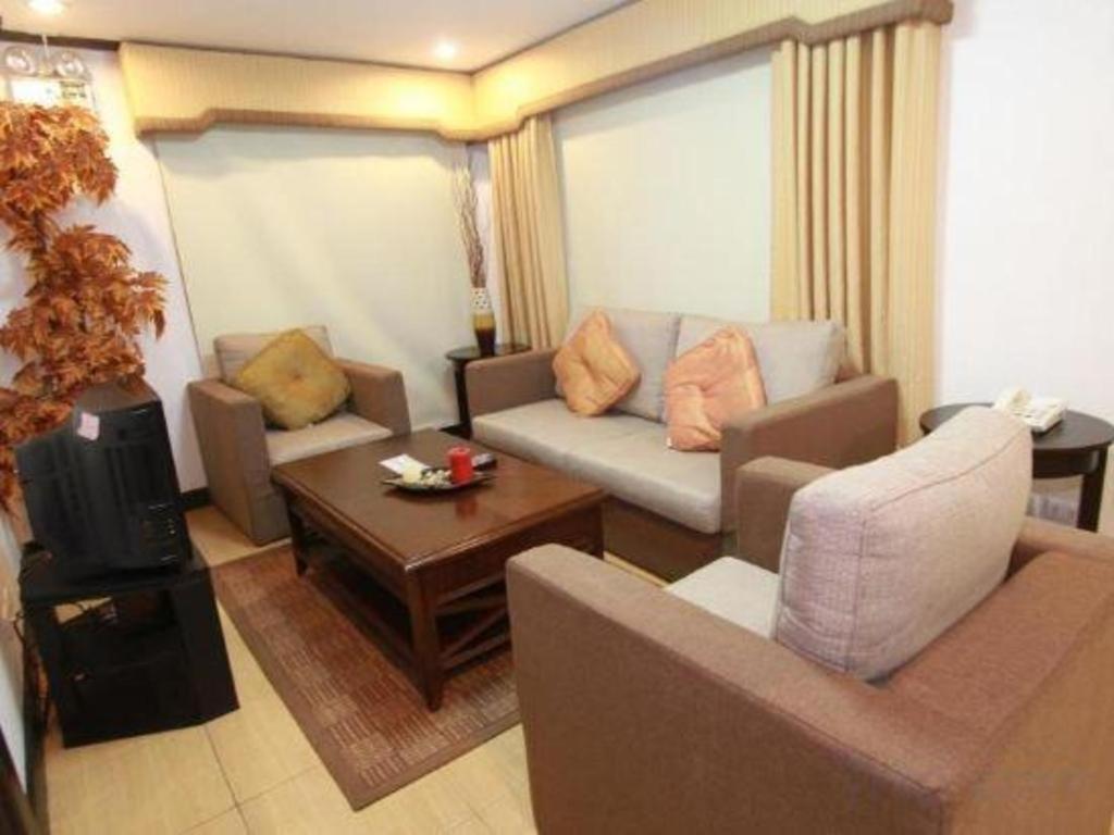 D' Leonor Hotel Davao City Extérieur photo