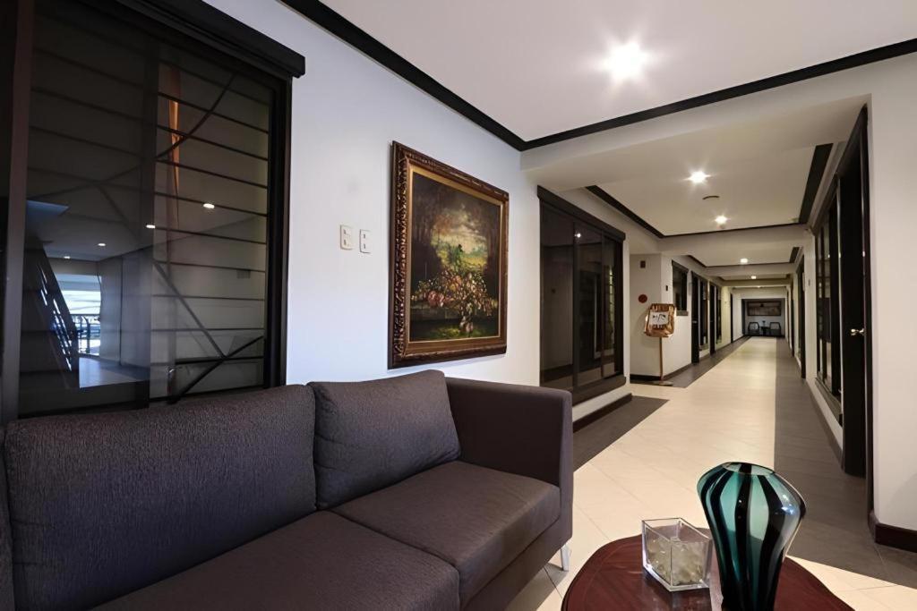 D' Leonor Hotel Davao City Extérieur photo
